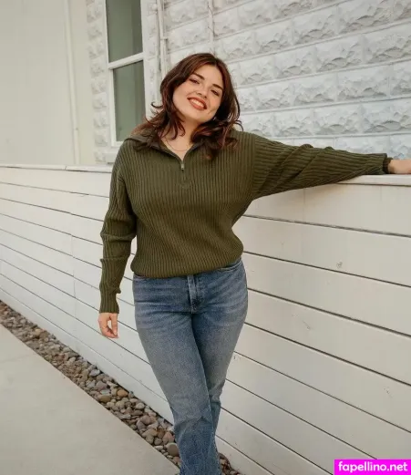 Alondra Larson OnlyFans Thumbnail #o2jvBMPMHA