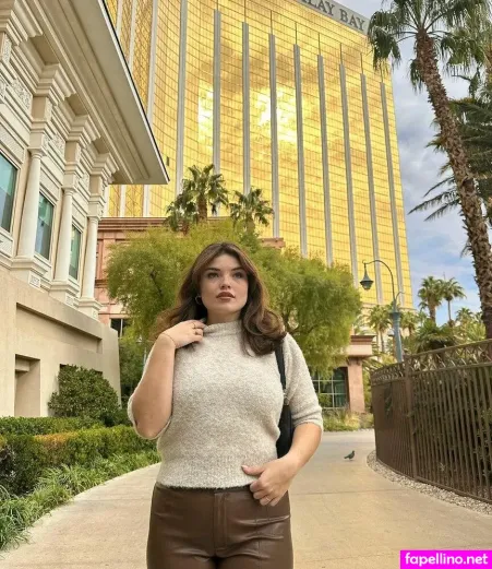 Alondra Larson OnlyFans Thumbnail #tbinHBBdtF