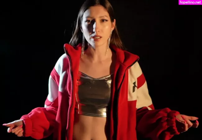 Aloona Larionova OnlyFans Thumbnail #1zj2bVyxQ4