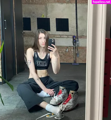 Aloona Larionova OnlyFans Thumbnail #4YkPvWHb5j