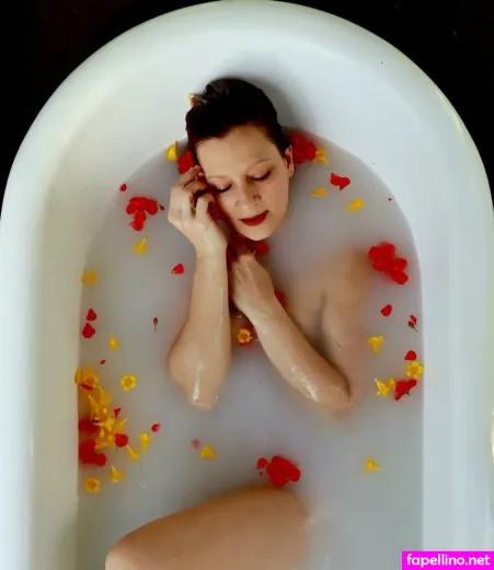 Aluna Nova OnlyFans Thumbnail #KYz9Q7oxP0