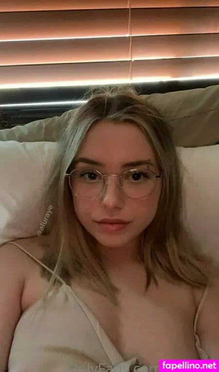 Aluraye 1 OnlyFans Thumbnail #j0jamh1EJu