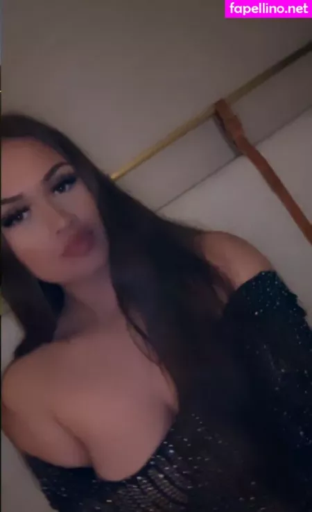 Alverahoney OnlyFans Thumbnail #dwwXTBnALn
