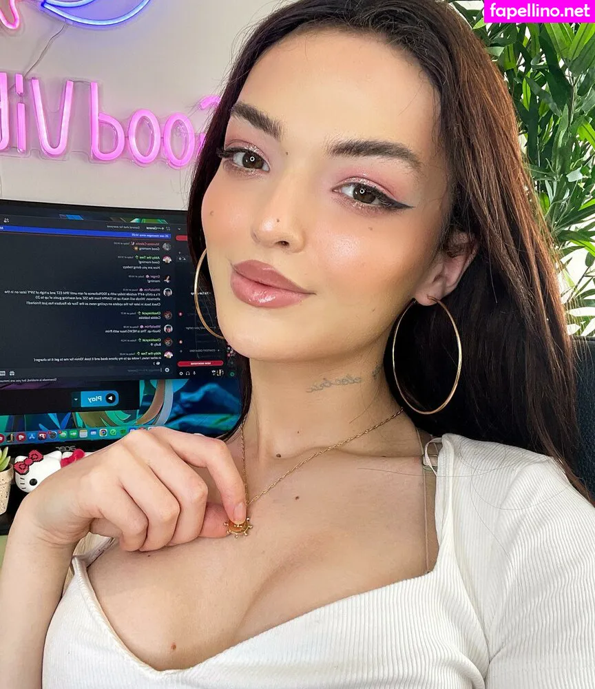 Mewnbi, alyhalexxx, tsallia Nude Leaked OnlyFans Photo #860kcJmQuQ