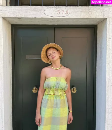 Aly Michalka OnlyFans Thumbnail #9lVsDW4D9L