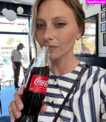 Aly Michalka OnlyFans Thumbnail #O4cf8a13Fu