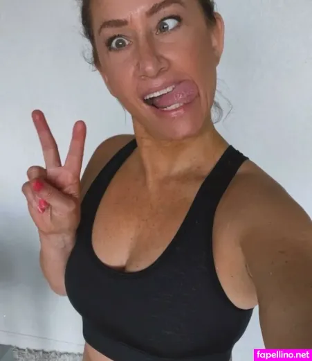 Aly Simmons Gwin OnlyFans Thumbnail #BJDyGfKnHm