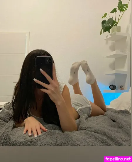Alyacutie OnlyFans Thumbnail #JzVBBHypG7