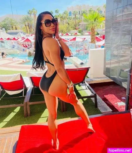 Alycia Baumgardner OnlyFans Thumbnail #SrwoFTtTNw