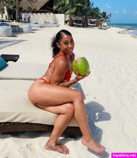 Alycia Baumgardner OnlyFans Thumbnail #mYmSg4sJSN