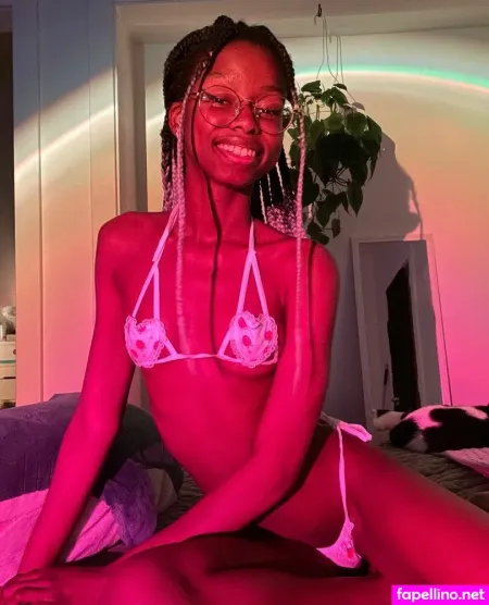 Alyciaelvie 1 OnlyFans Thumbnail #Fx45bzSDYw
