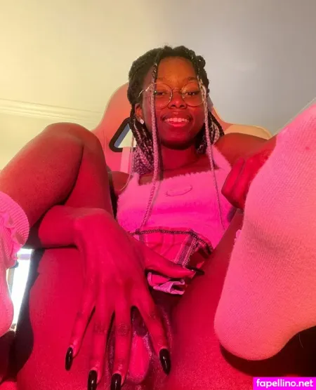 Alyciaelvie 1 OnlyFans Thumbnail #LmmjGgNUnp
