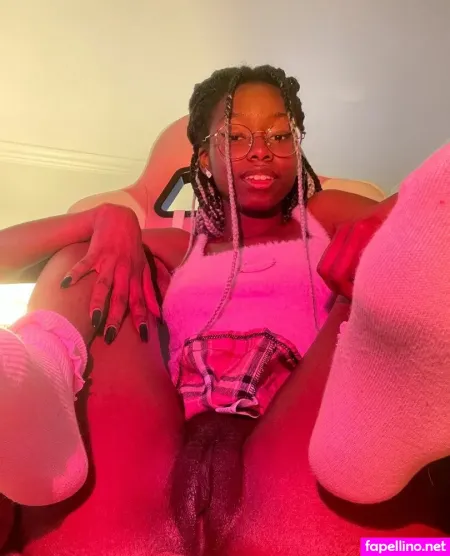 Alyciaelvie 1 OnlyFans Thumbnail #z9l5cY4k6Y