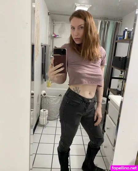 Alymoonfree OnlyFans Thumbnail #kTYmBxxsnw