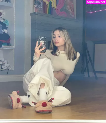 Alyona Bobrova OnlyFans Thumbnail #ndYzi5Girr