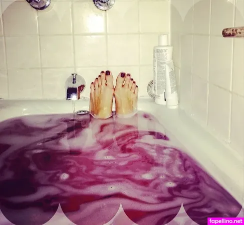 Alyson Aly Michalka OnlyFans Thumbnail #3PgLfrkAmp