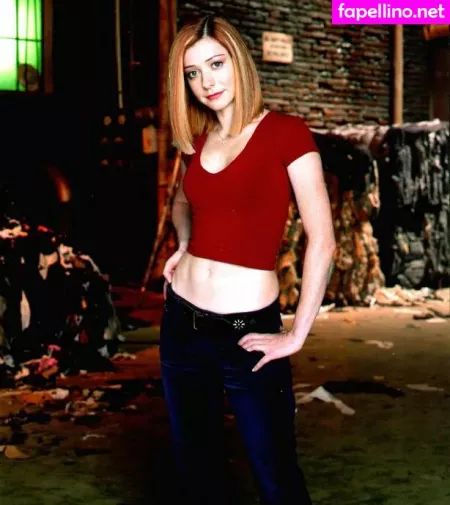 Alyson Hannigan OnlyFans Thumbnail #1LjJXdOzFy