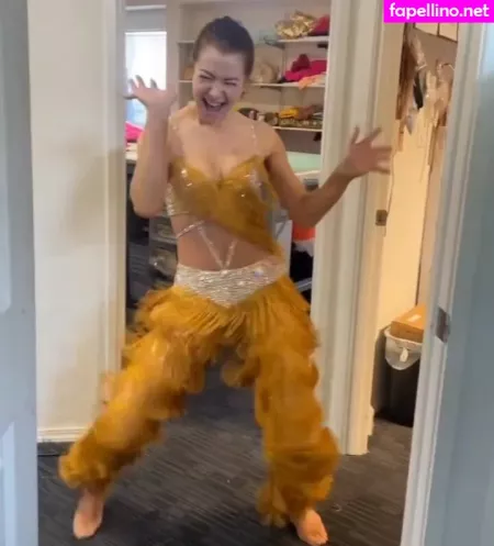 Alyson Hannigan OnlyFans Thumbnail #2tShBPw0A6