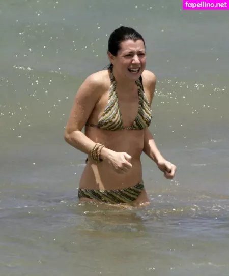 Alyson Hannigan OnlyFans Thumbnail #67sqv3dIy5