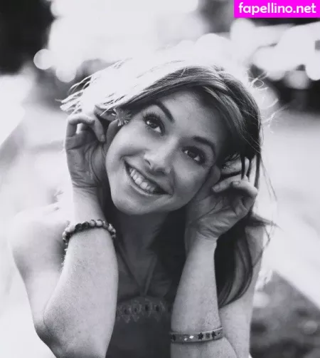 Alyson Hannigan OnlyFans Thumbnail #6U8AREnh8t