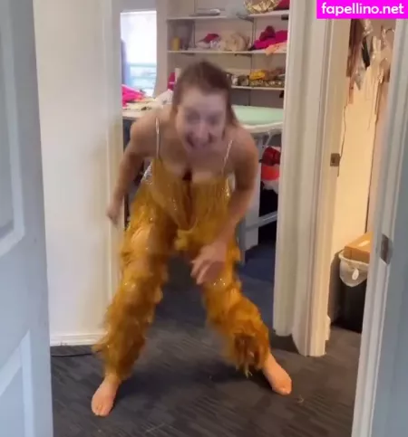 Alyson Hannigan OnlyFans Thumbnail #XvVvBPMeCp