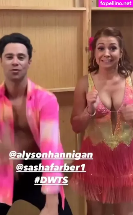 Alyson Hannigan OnlyFans Thumbnail #XzctyyzSyn