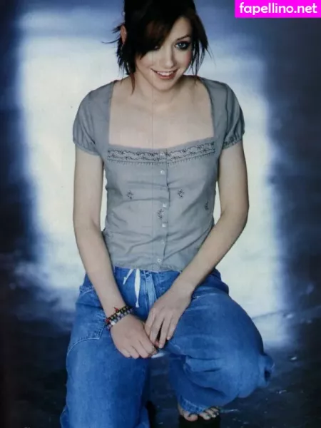 Alyson Hannigan OnlyFans Thumbnail #ZiHvCQn46v