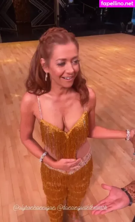 Alyson Hannigan OnlyFans Thumbnail #di16vLipqZ