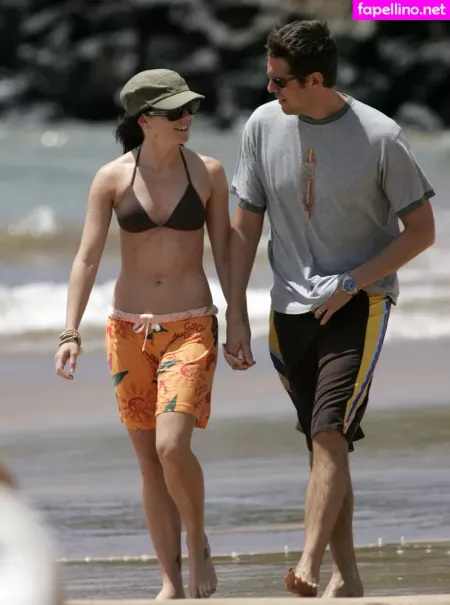 Alyson Hannigan OnlyFans Thumbnail #dlY2AS78wC