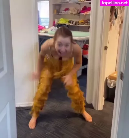 Alyson Hannigan OnlyFans Thumbnail #duQdl7TORy