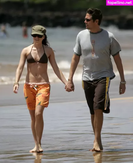Alyson Hannigan OnlyFans Thumbnail #eBZBWYzOf9