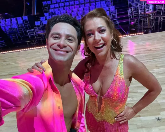 Alyson Hannigan OnlyFans Thumbnail #i7B721NhhW