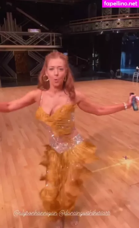 Alyson Hannigan OnlyFans Thumbnail #wUirvtsXs4