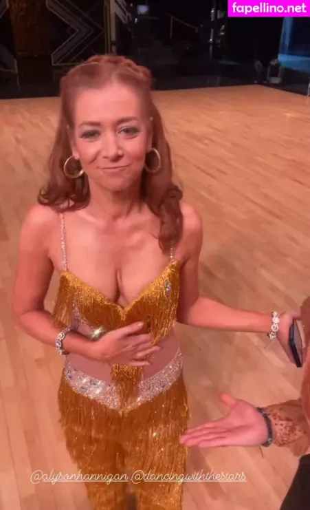 Alyson Hannigan OnlyFans Thumbnail #xA7Lx8yn5E