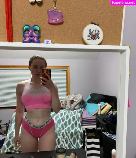 Alyssa Cleversey OnlyFans Thumbnail #BtqmJroYmk