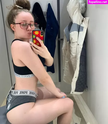 Alyssa Cleversey OnlyFans Thumbnail #JmeMaTC6RO