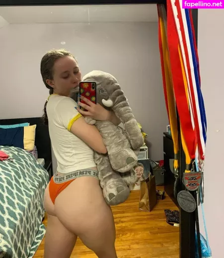 Alyssa Cleversey OnlyFans Thumbnail #OhnLNZPAsX