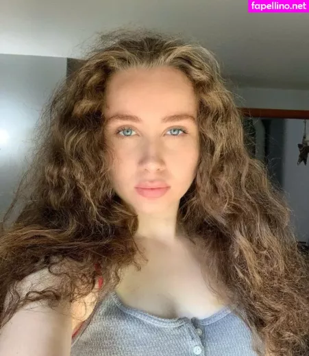 Alyssa Cleversey OnlyFans Thumbnail #hm5cmHe8xh