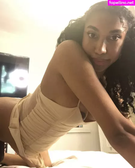 Alyssa Cova OnlyFans Thumbnail #7I0NZtggTF