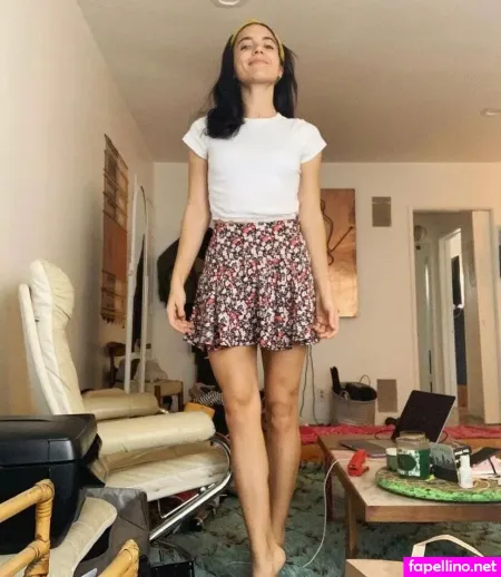Alyssa Limperis OnlyFans Thumbnail #6OiwWyXtlO