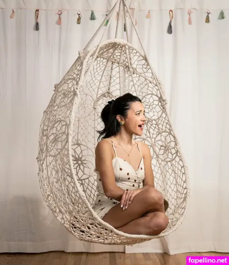 Alyssa Limperis Main Profile Photo