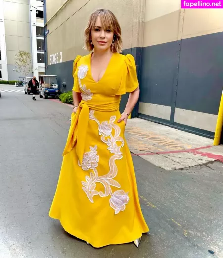 Alyssa Milano OnlyFans Thumbnail #q5wOIV6HJZ