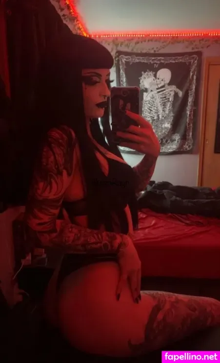 Alyssa Rayn OnlyFans Thumbnail #QKBMXpEBan