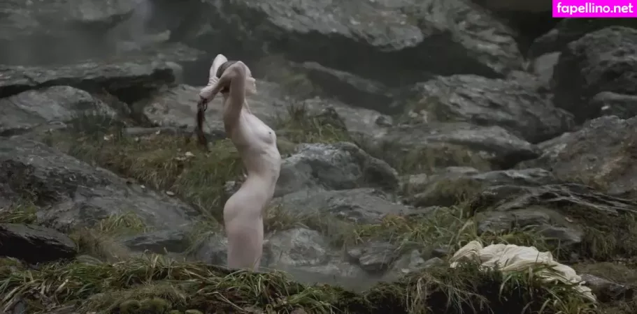 Alyssa Sutherland OnlyFans Thumbnail #UUMg953iqv