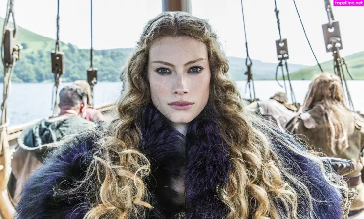 Alyssa Sutherland OnlyFans Thumbnail #zN1zi3jEuo