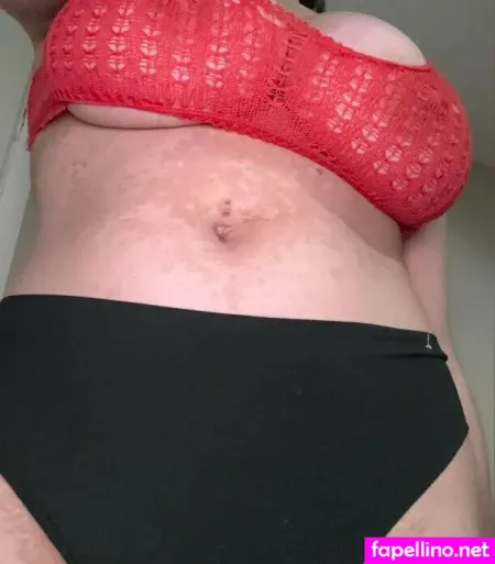 Alyssaball OnlyFans Thumbnail #twunuDBmUp