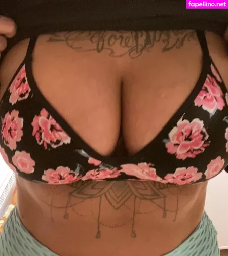 Alyssadoesntboost OnlyFans Thumbnail #pbFuDjY0jW