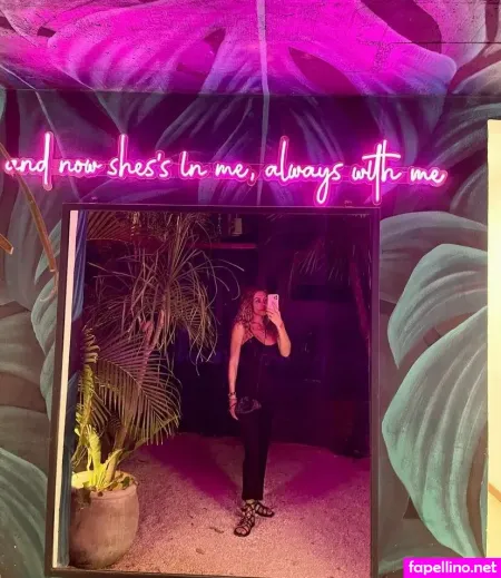 Alyssagoddess9 OnlyFans Thumbnail #4bNseZAAB7