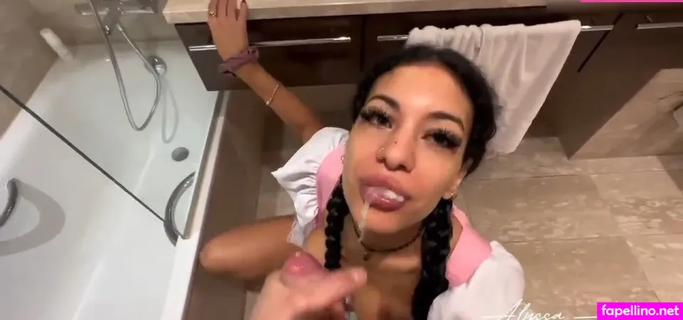 Alyssahot OnlyFans Thumbnail #1RhMismYDu