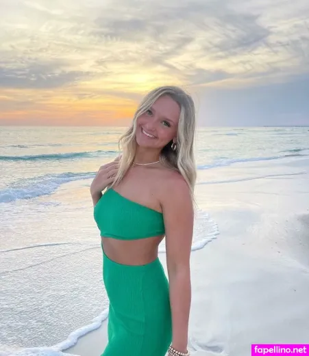 Alysse Wallaker OnlyFans Thumbnail #J1ugyT1oOu